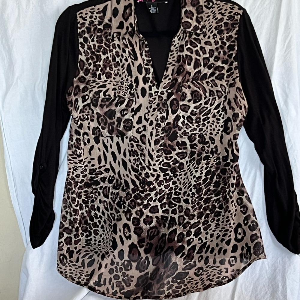 Peck & Peck Leopard Print Blouse with Black Sleeves